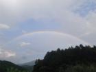姫神山にかかる虹
